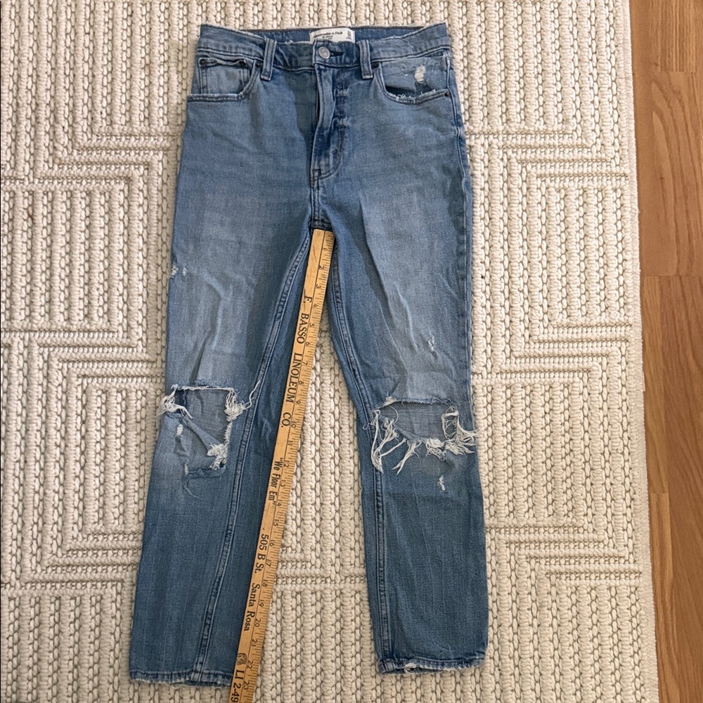 Abercrombie & Fitch The Skinny High Rise Denim